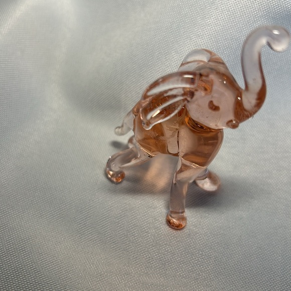 Hand Blown Pink Glass Elephant - Picture 8 of 11